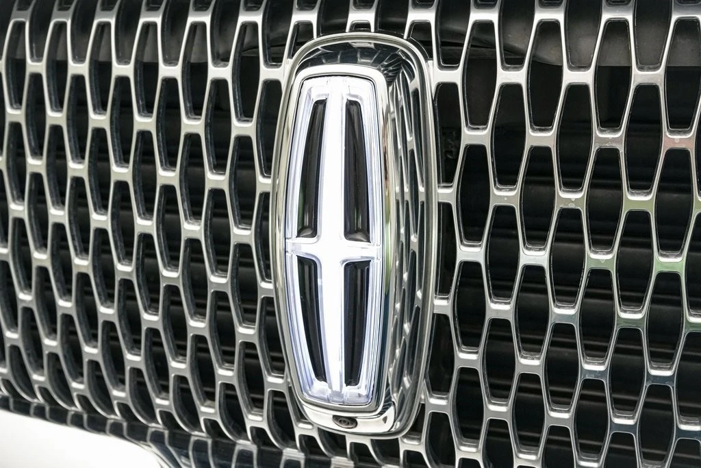 2023 Lincoln Navigator 4th Gen - Image 12 of 21