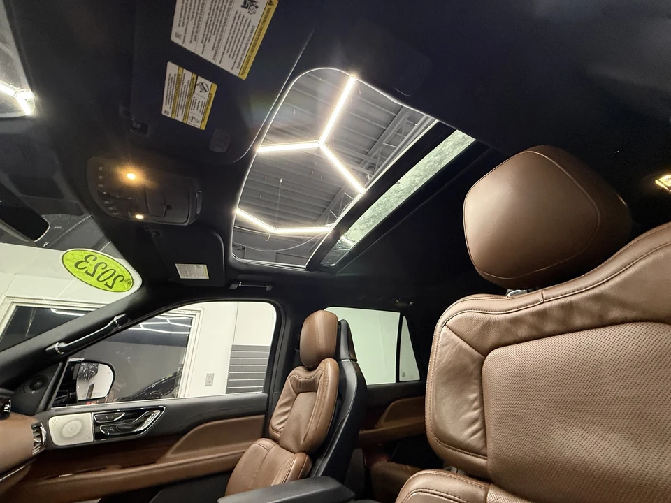 2023 Lincoln Navigator 4th Gen - Image 6 of 21