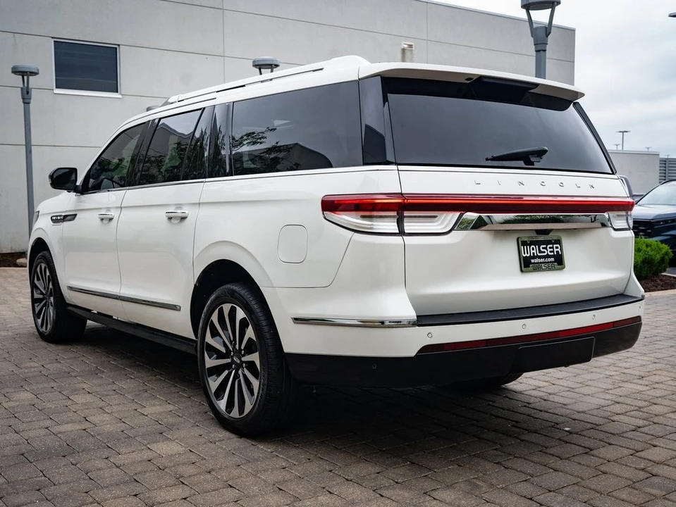 2023 Lincoln Navigator 4th Gen - Image 6 of 21
