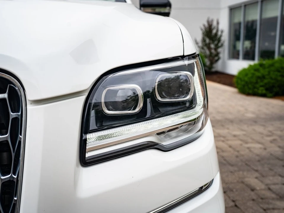 2023 Lincoln Navigator 4th Gen - Image 15 of 21