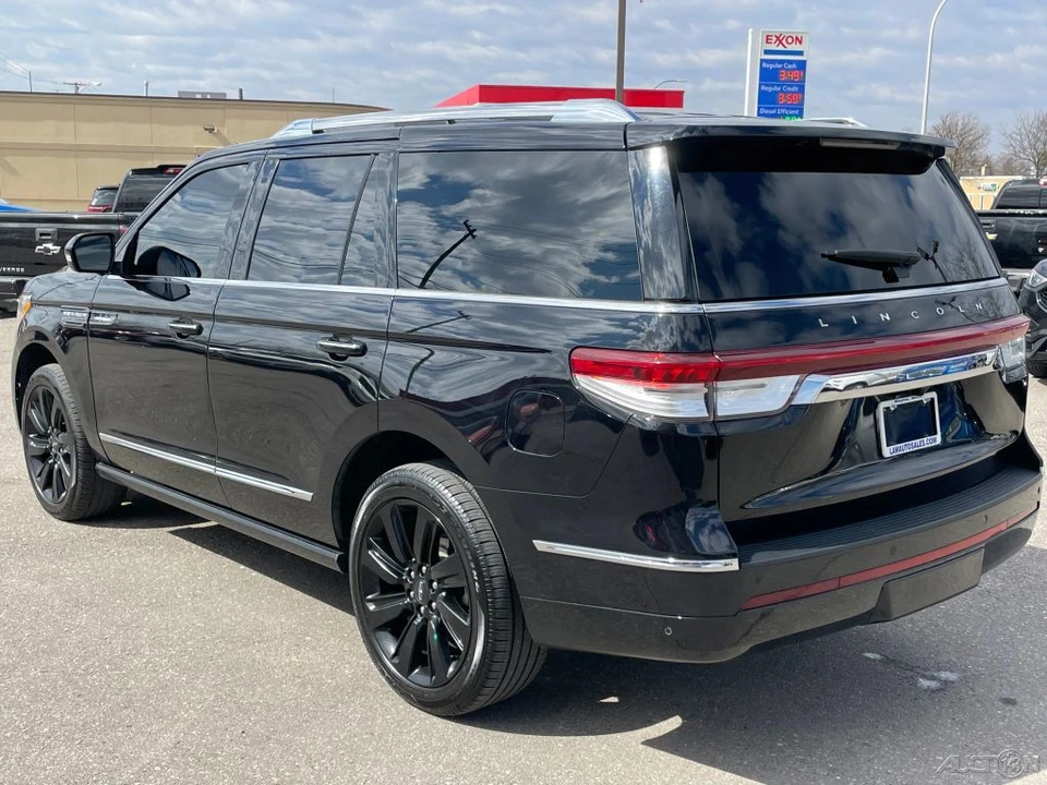 2023 Lincoln Navigator 4th Gen - Image 7 of 21
