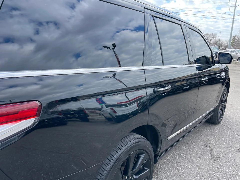 2023 Lincoln Navigator 4th Gen - Image 14 of 21