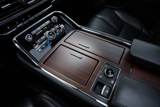 2023 Lincoln Navigator 4th Gen - Image 31 of 31