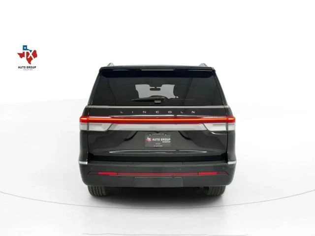 2023 Lincoln Navigator 4th Gen - Image 9 of 12