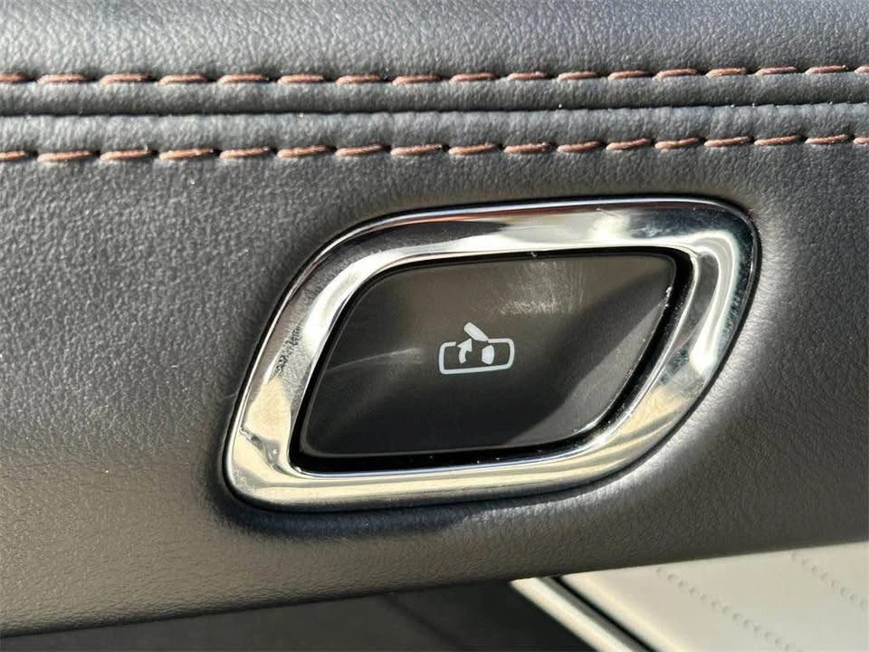 2023 Lincoln Aviator 2nd Gen - Image 18 of 18