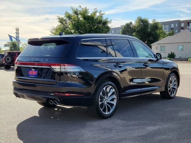 2023 Lincoln Aviator 2nd Gen - Image 2 of 20