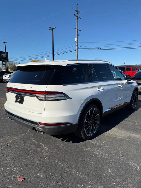 2023 Lincoln Aviator 2nd Gen - Image 4 of 18