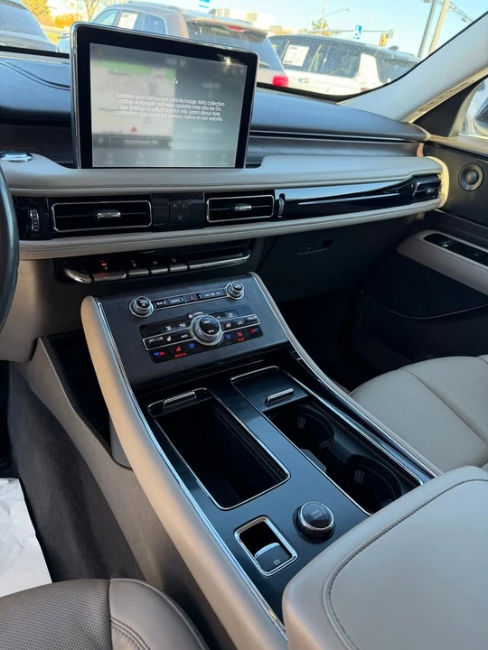 2023 Lincoln Aviator 2nd Gen - Image 9 of 18