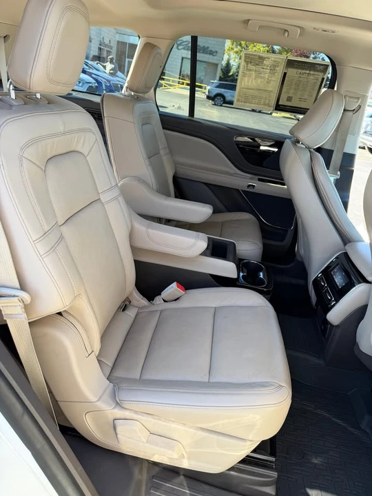 2023 Lincoln Aviator 2nd Gen - Image 16 of 18