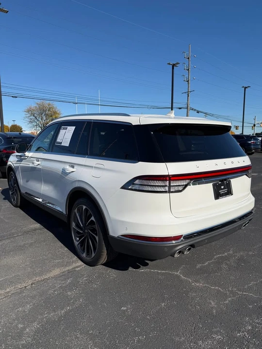2023 Lincoln Aviator 2nd Gen - Image 3 of 18