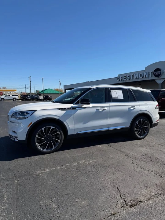 2023 Lincoln Aviator 2nd Gen - Image 2 of 18