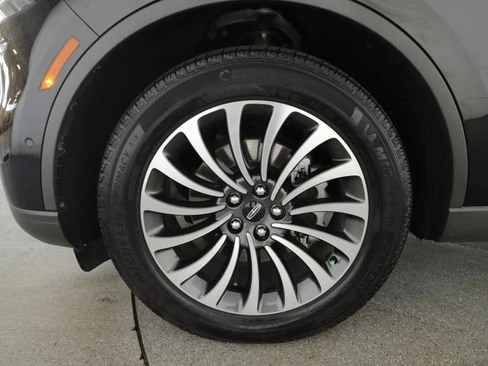 2023 Lincoln Aviator 2nd Gen - Image 17 of 18