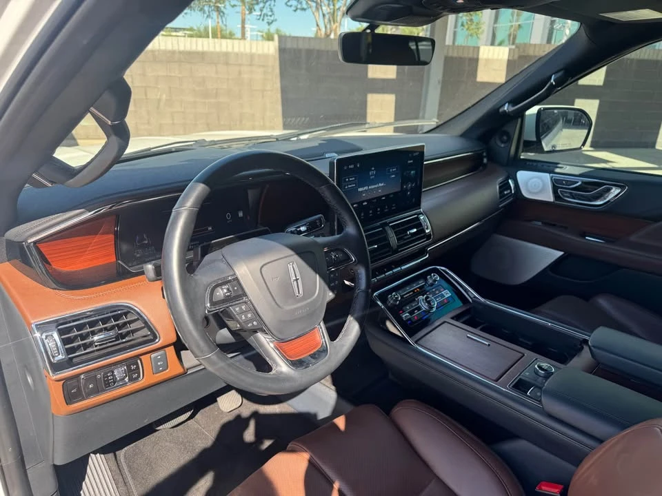 2023 Lincoln Navigator 4th Gen - Image 6 of 13