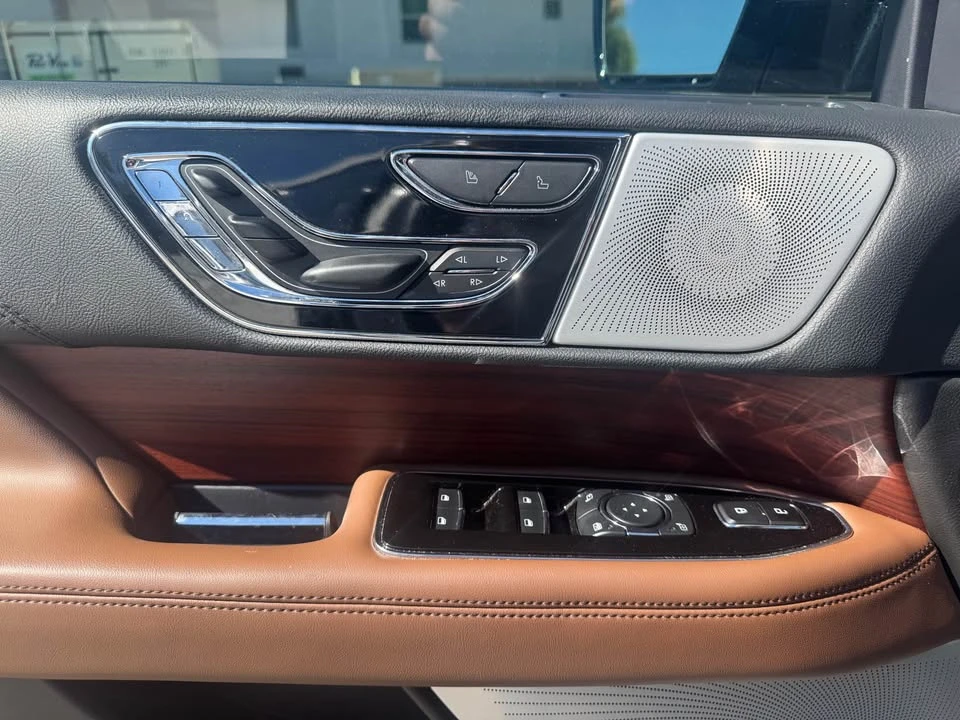 2023 Lincoln Navigator 4th Gen - Image 7 of 13