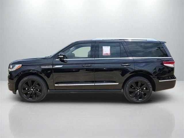 2023 Lincoln Navigator 4th Gen - Image 6 of 20