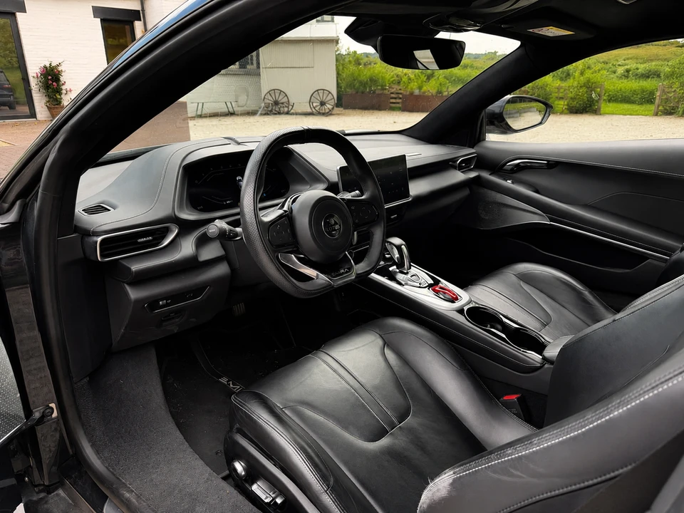2023 Lotus Emira - Image 16 of 31