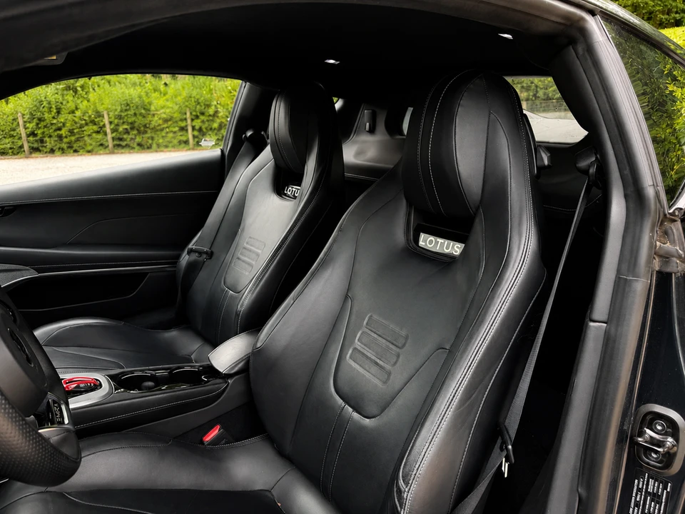 2023 Lotus Emira - Image 18 of 31