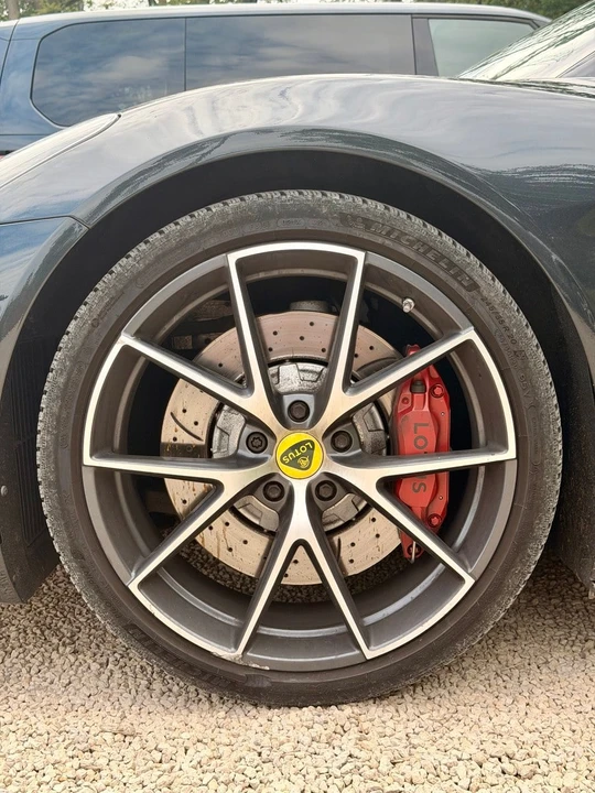 2023 Lotus Emira - Image 11 of 31