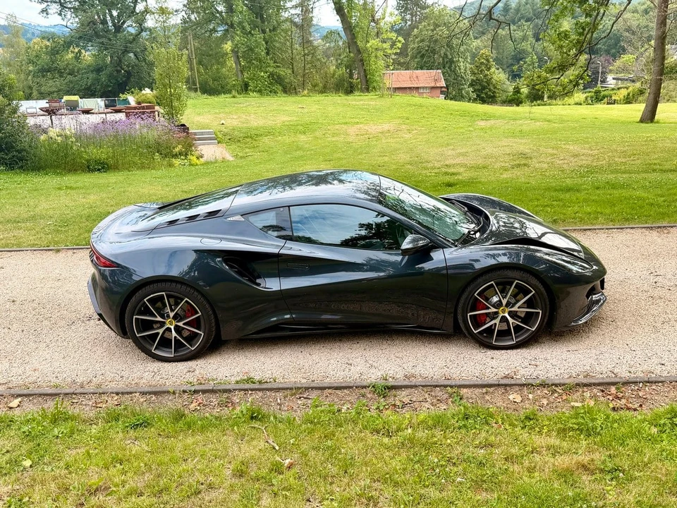 2023 Lotus Emira - Image 9 of 31