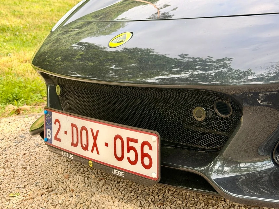 2023 Lotus Emira - Image 28 of 31