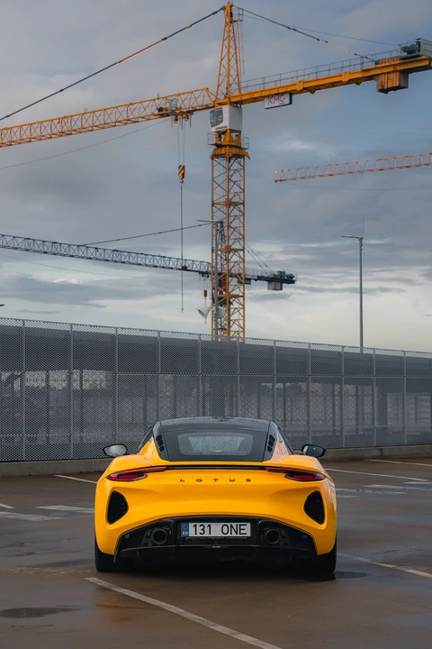 2023 Lotus Emira - Image 11 of 31