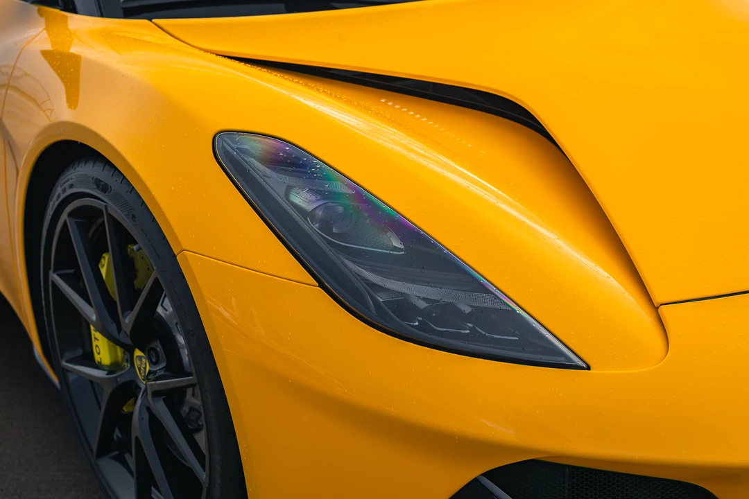 2023 Lotus Emira - Image 13 of 31