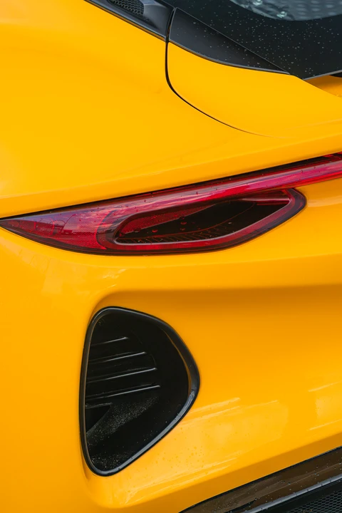 2023 Lotus Emira - Image 25 of 31
