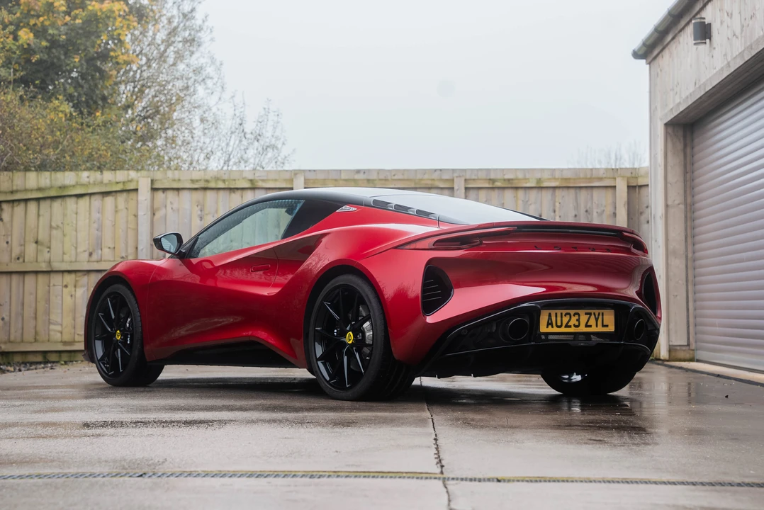 2023 Lotus Emira - Image 5 of 31