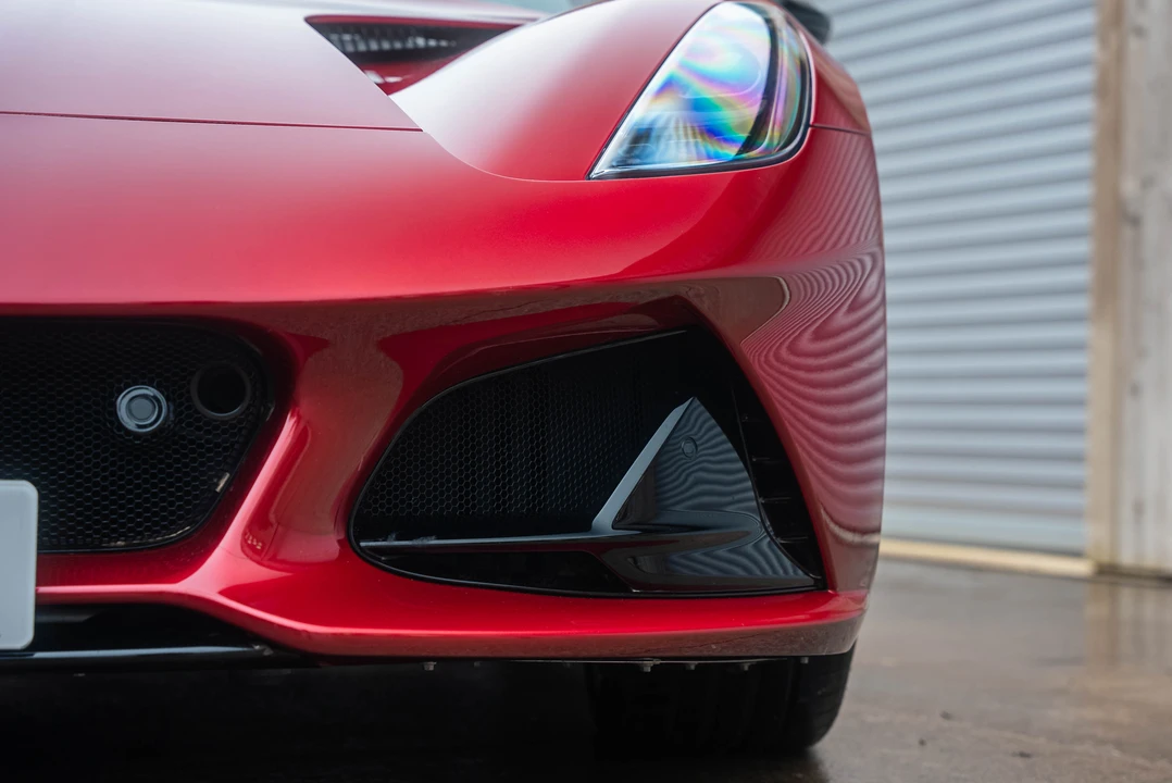 2023 Lotus Emira - Image 24 of 31