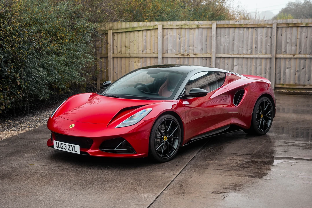 2023 Lotus Emira - Image 11 of 31