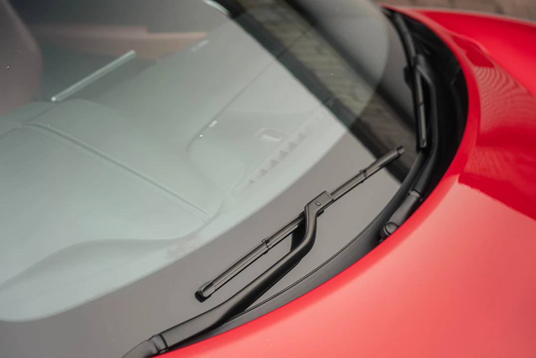 2023 Lotus Emira - Image 31 of 31
