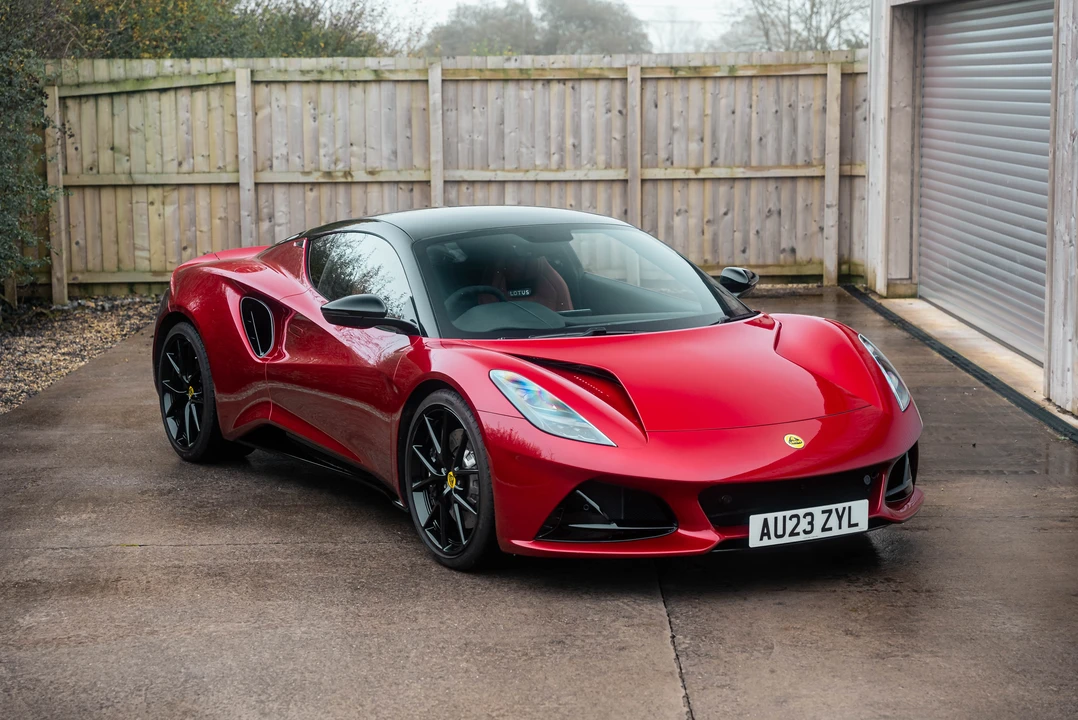 2023 Lotus Emira - Image 9 of 31