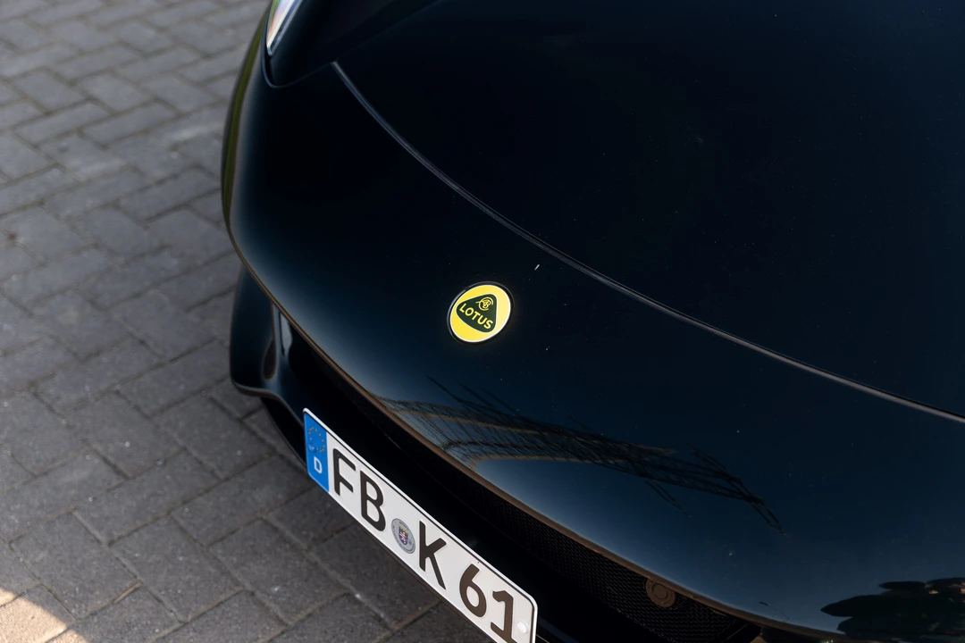2023 Lotus Emira - Image 12 of 31