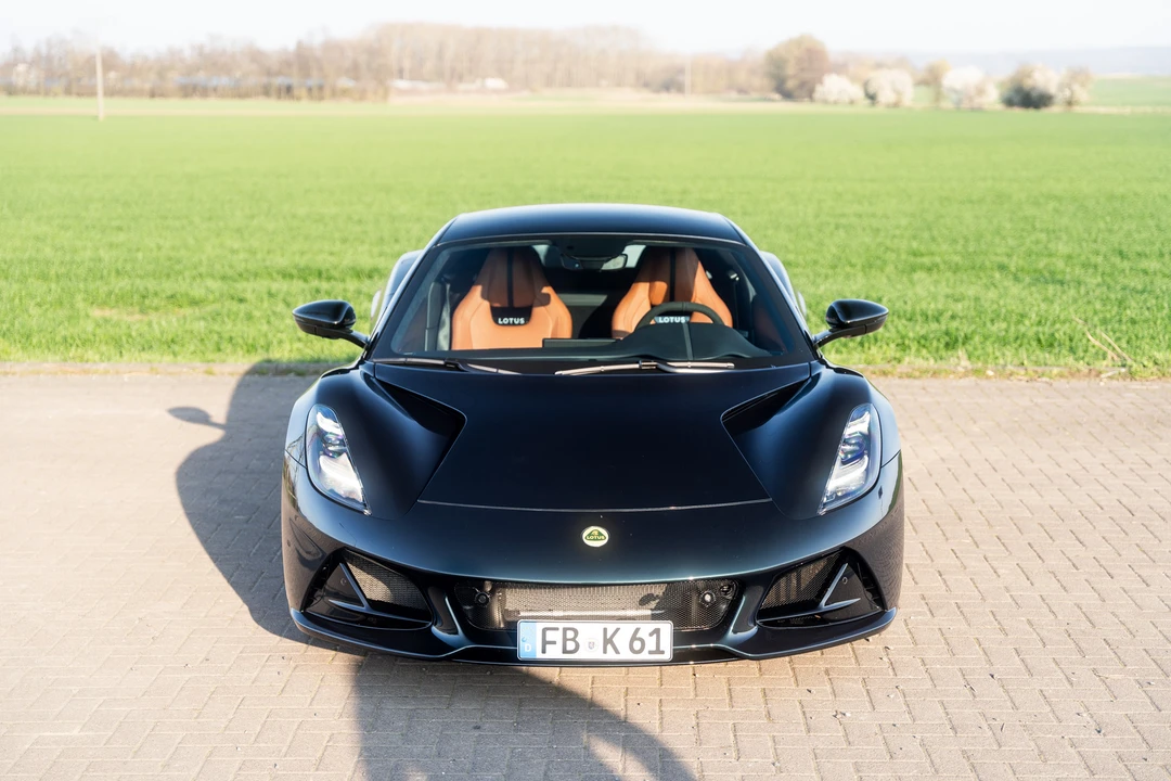 2023 Lotus Emira - Image 8 of 31
