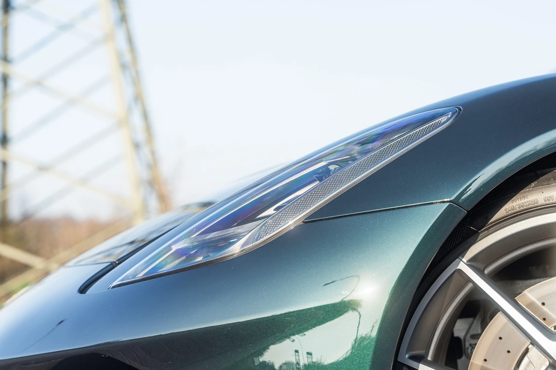 2023 Lotus Emira - Image 15 of 31