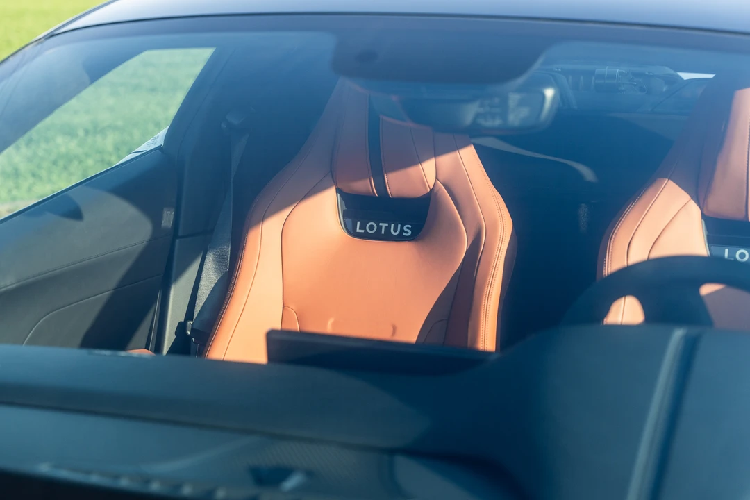 2023 Lotus Emira - Image 20 of 31