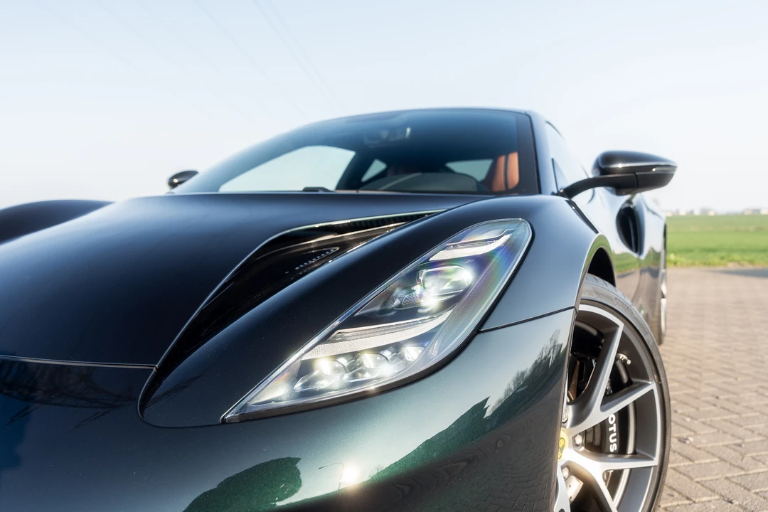 2023 Lotus Emira - Image 21 of 31