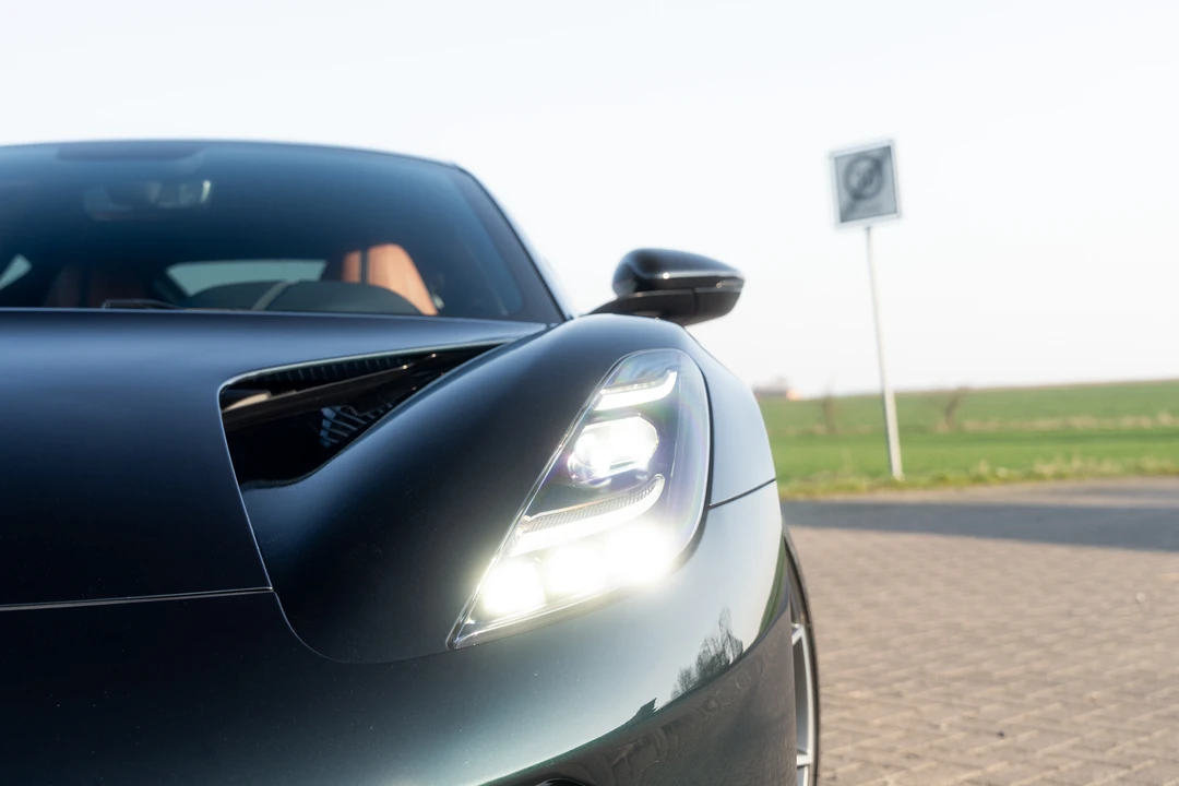 2023 Lotus Emira - Image 22 of 31
