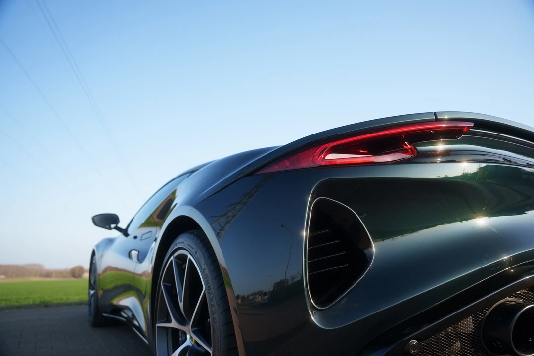 2023 Lotus Emira - Image 26 of 31