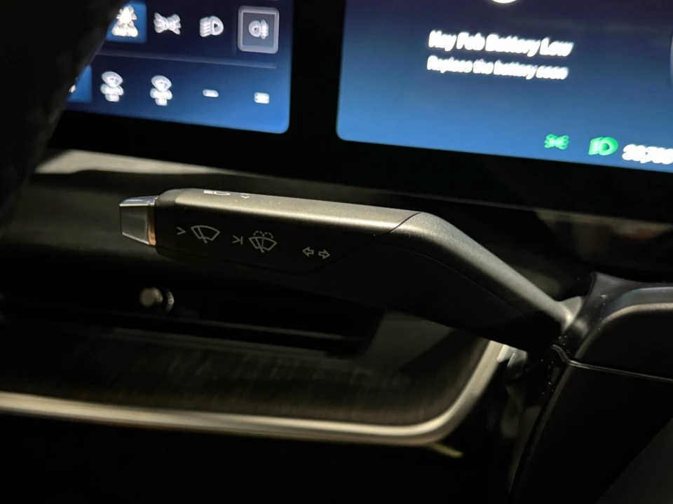 2023 Lucid Air - Image 19 of 21