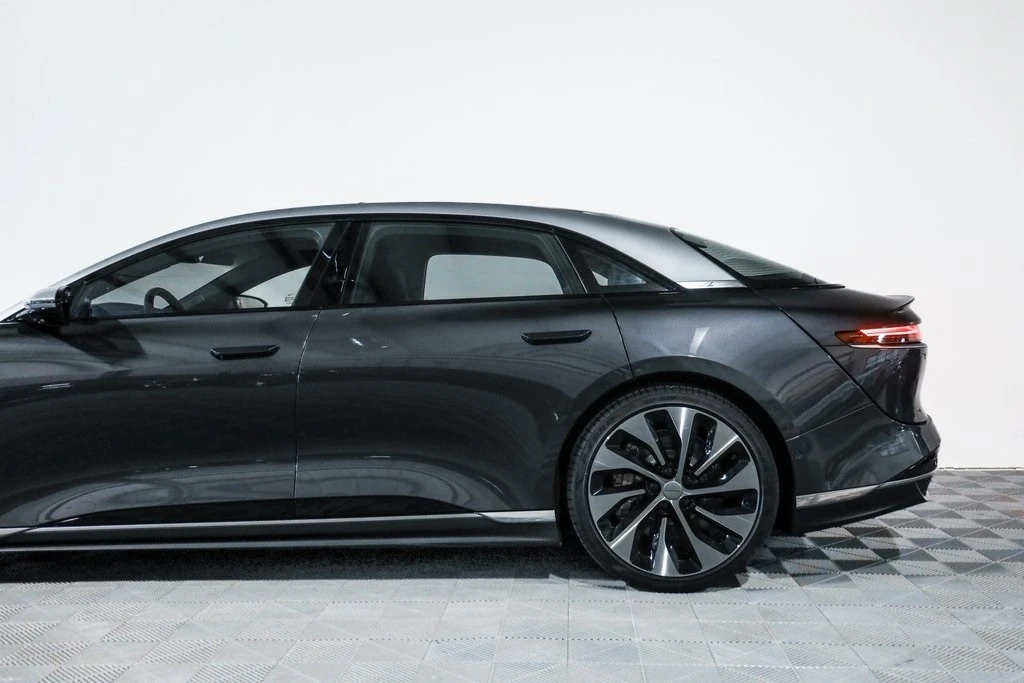 2023 Lucid Air - Image 17 of 21