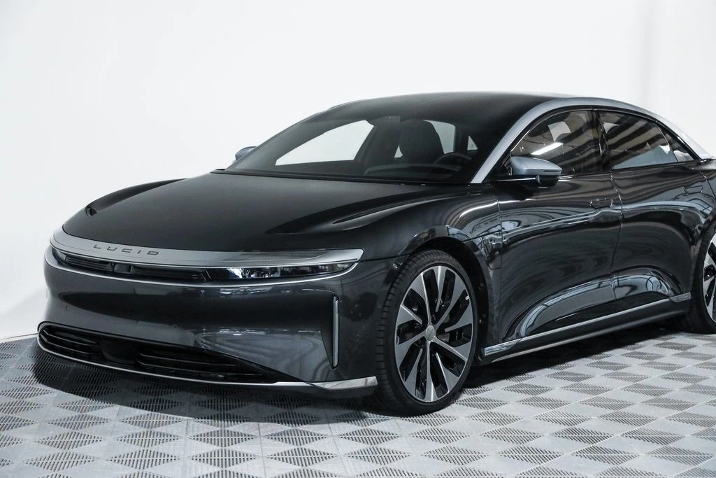 2023 Lucid Air - Image 19 of 21