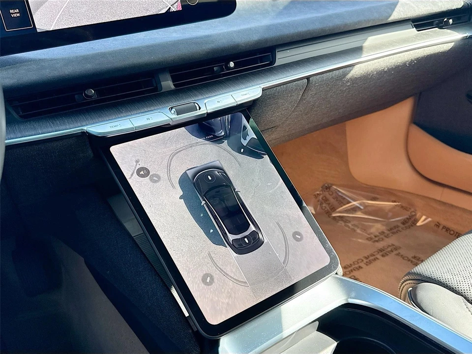 2023 Lucid Air - Image 13 of 21