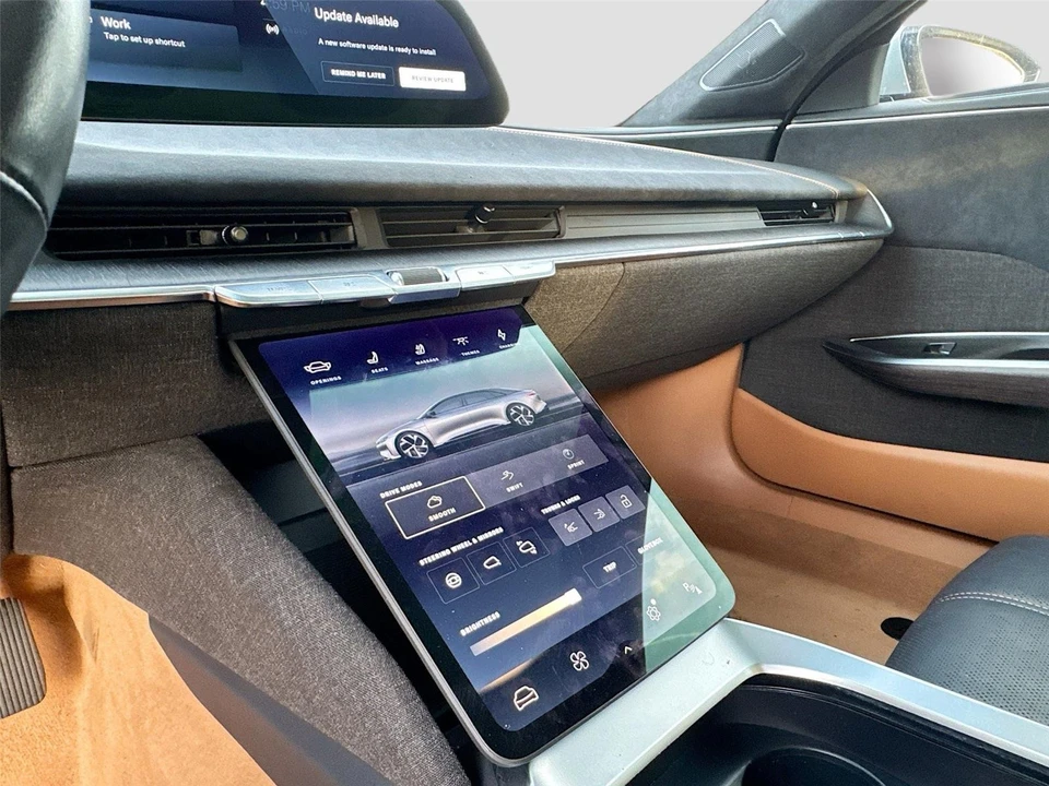 2023 Lucid Air - Image 8 of 15