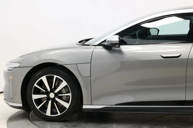 2023 Lucid Air - Image 7 of 12