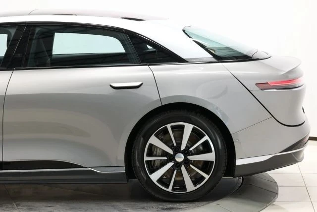 2023 Lucid Air - Image 8 of 12