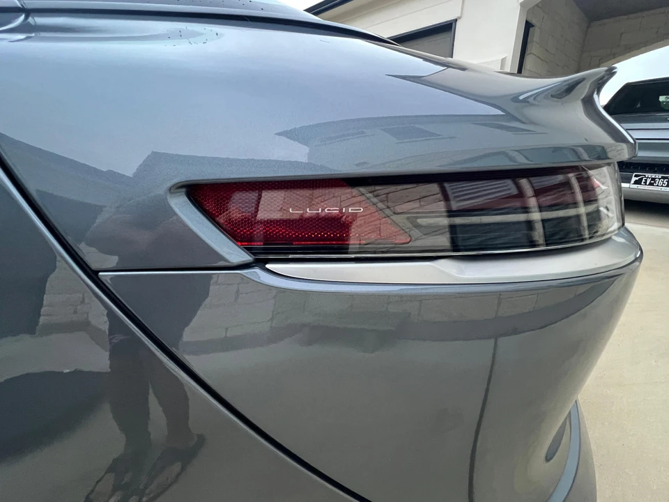 2023 Lucid Air - Image 19 of 31