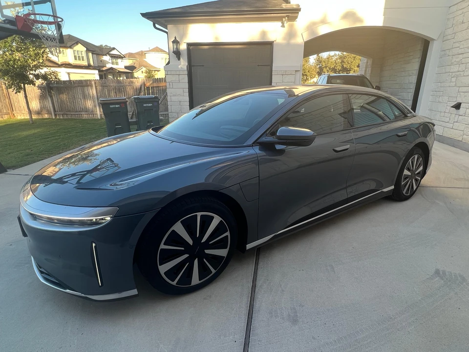 2023 Lucid Air - Image 11 of 31