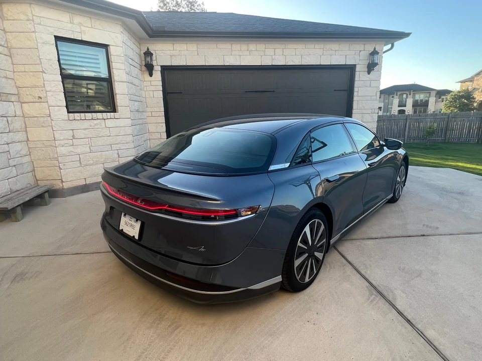 2023 Lucid Air - Image 15 of 31