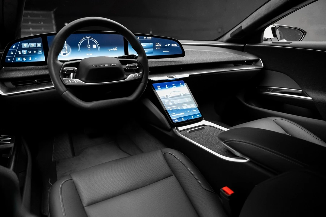 2023 Lucid Air - Image 2 of 21